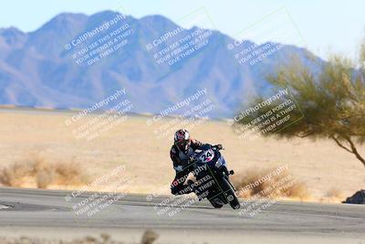 media/Jan-08-2022-SoCal Trackdays (Sat) [[1ec2777125]]/Turn 4 (1145am)/